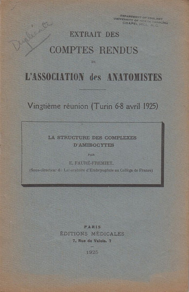 La Structure des Complexes D'Amibocytes